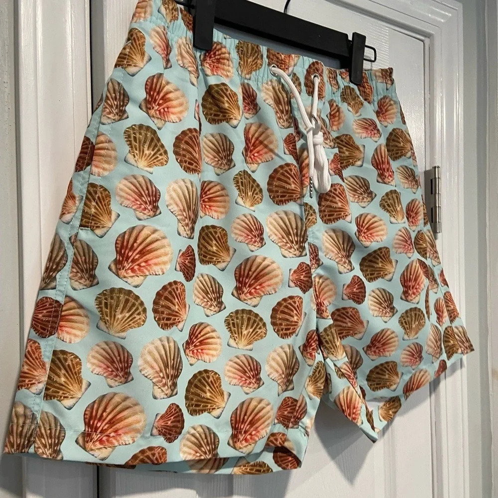 NWOT Kennington Men Size S Aqua Blue Seashell Print Drawstring Lined Swim Shorts
